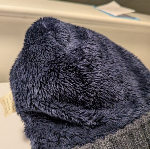 Ben Sherman Men’s Gray Ribbed Beanie Thermal Plush Lined Winter Hat - Picture 2 of 3